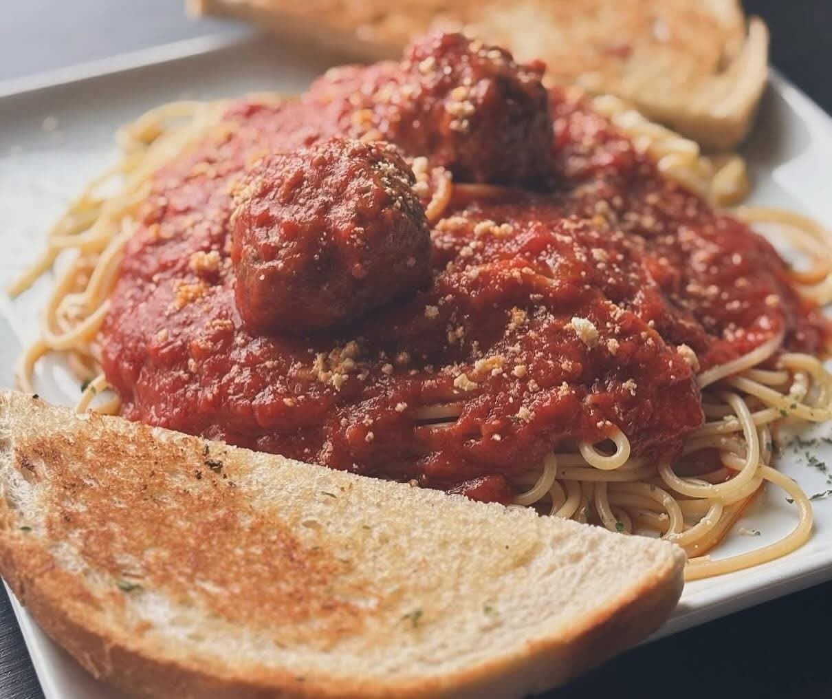 Spaghetti with Meatballs - Porter's Pub
